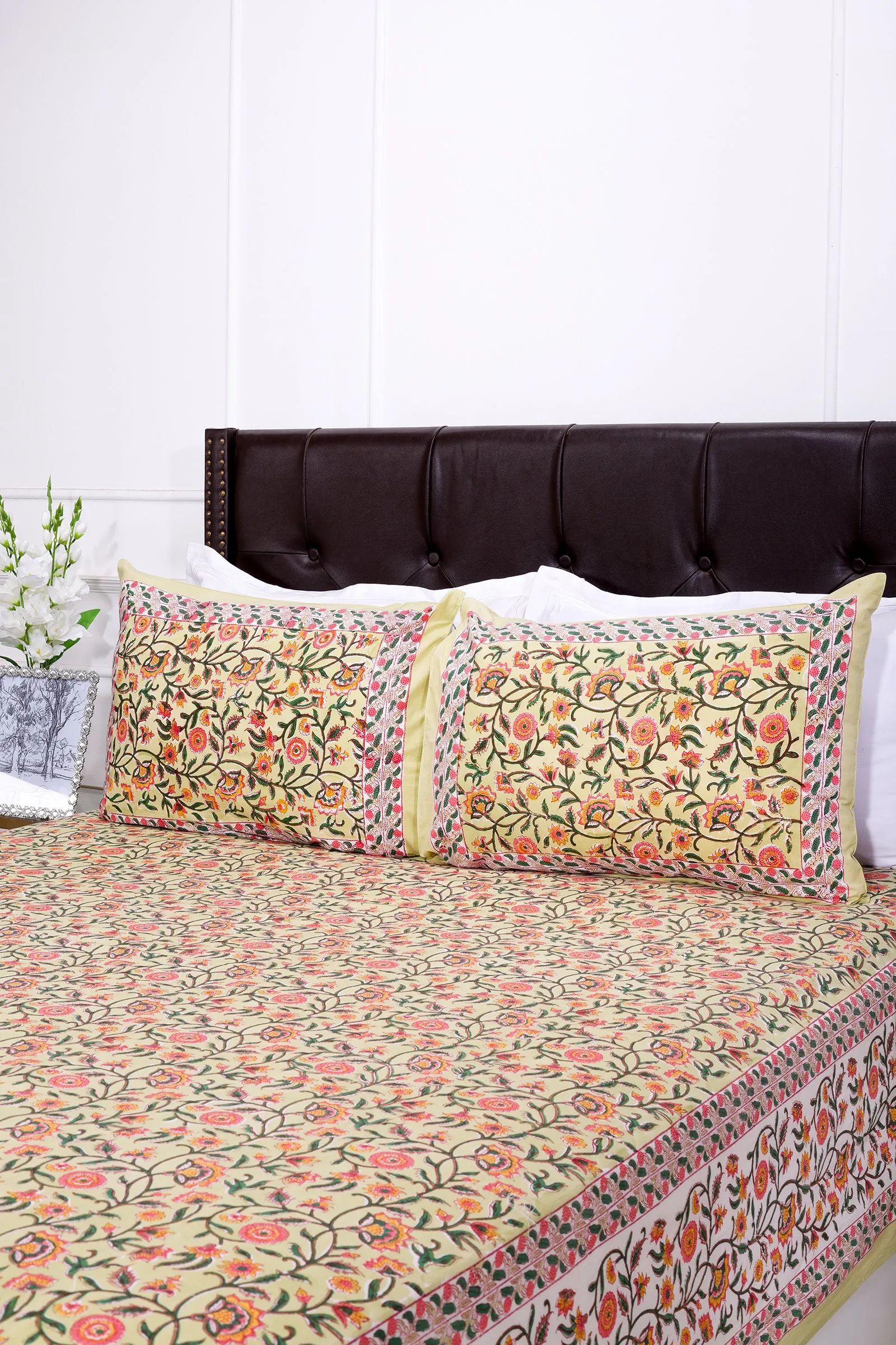 Chainika Flower Garden Green Cotton  Bedsheet